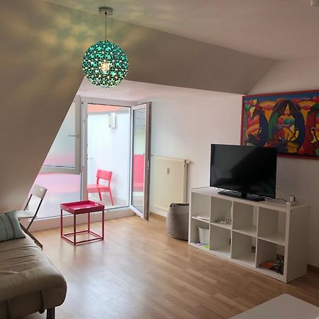 Studio Ochsenfurt Mit Sonnigem Balkon Luaran gambar