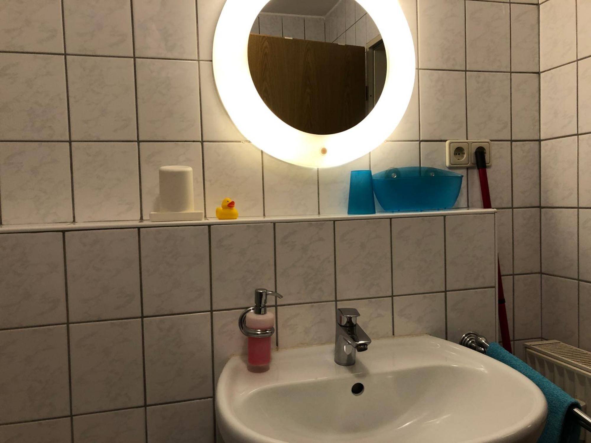 Studio Ochsenfurt Mit Sonnigem Balkon Luaran gambar