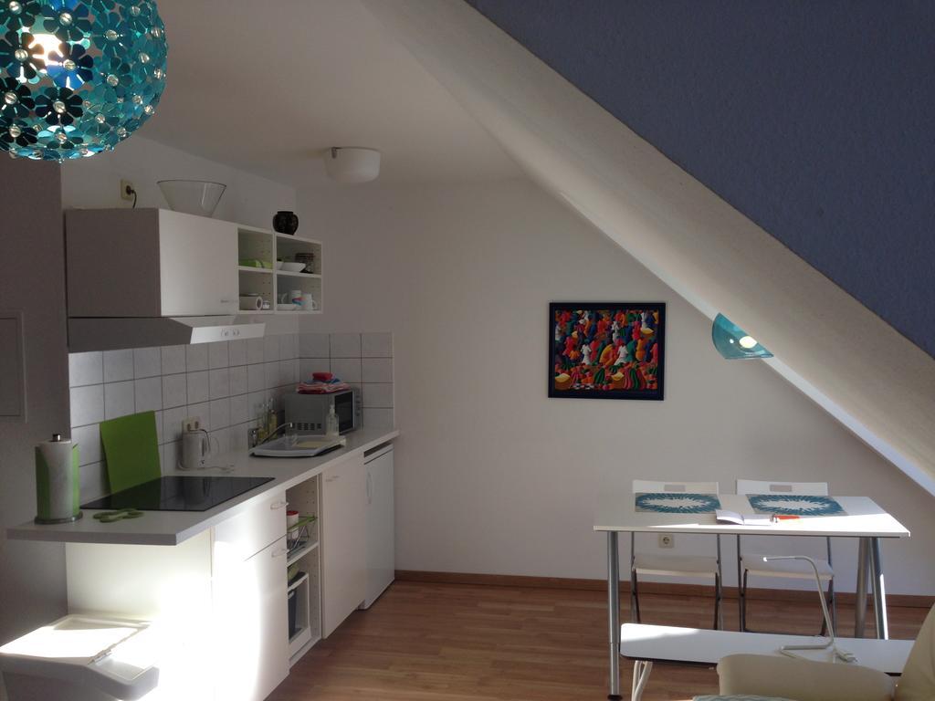 Studio Ochsenfurt Mit Sonnigem Balkon Luaran gambar